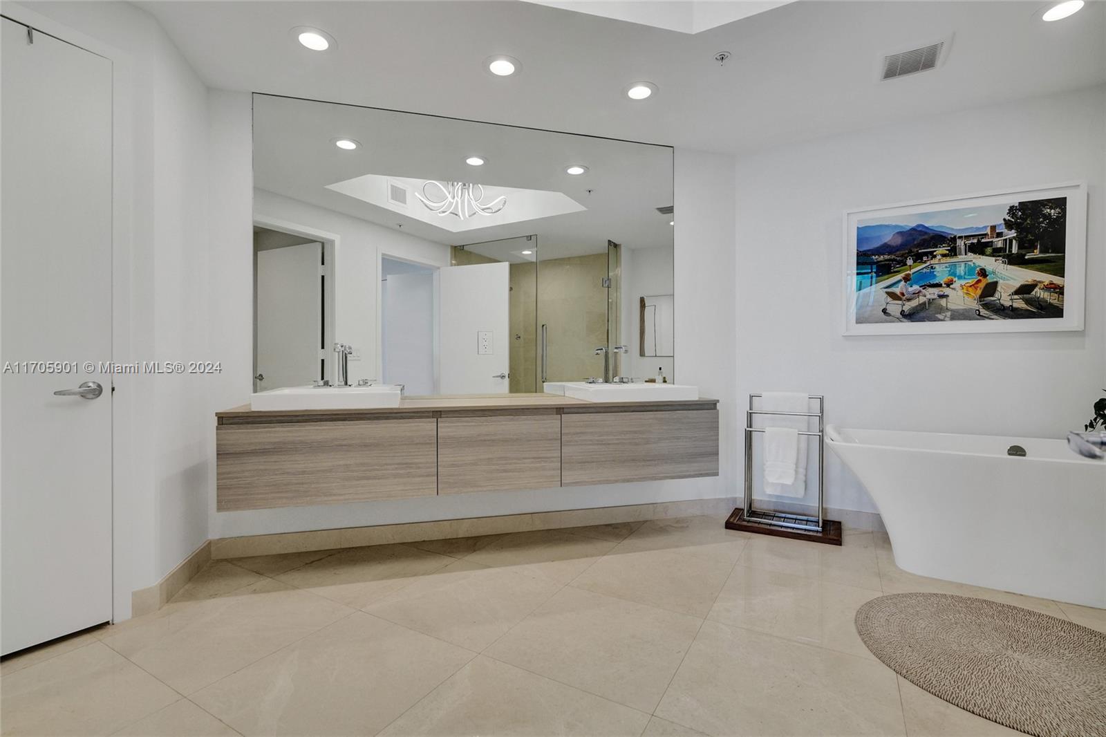 17111 Biscayne Blvd #811, North Miami Beach, Florida image 34