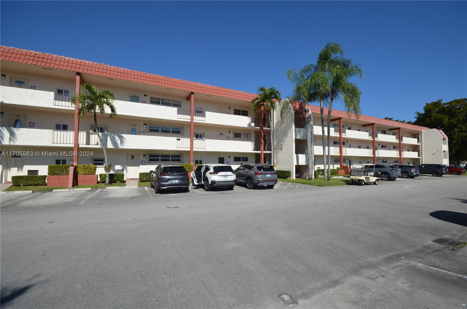 371 S Hollybrook Dr #310, Pembroke Pines, Florida image 37