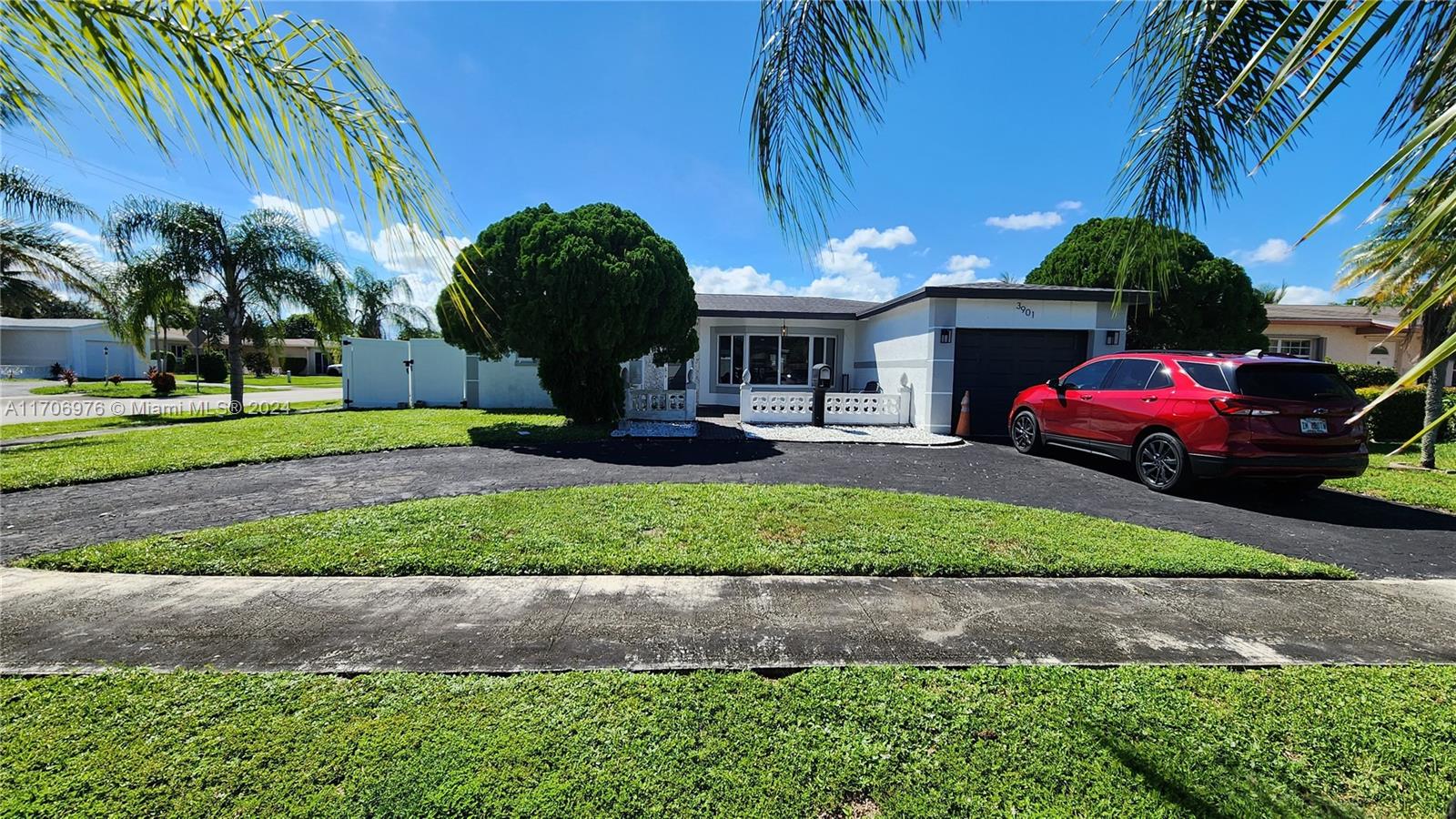 3901 NW 50th Way, Lauderdale Lakes, Florida image 1