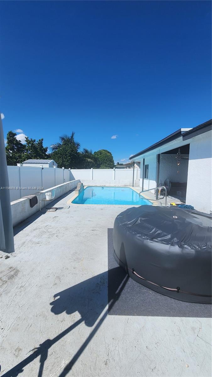 3901 NW 50th Way, Lauderdale Lakes, Florida image 35