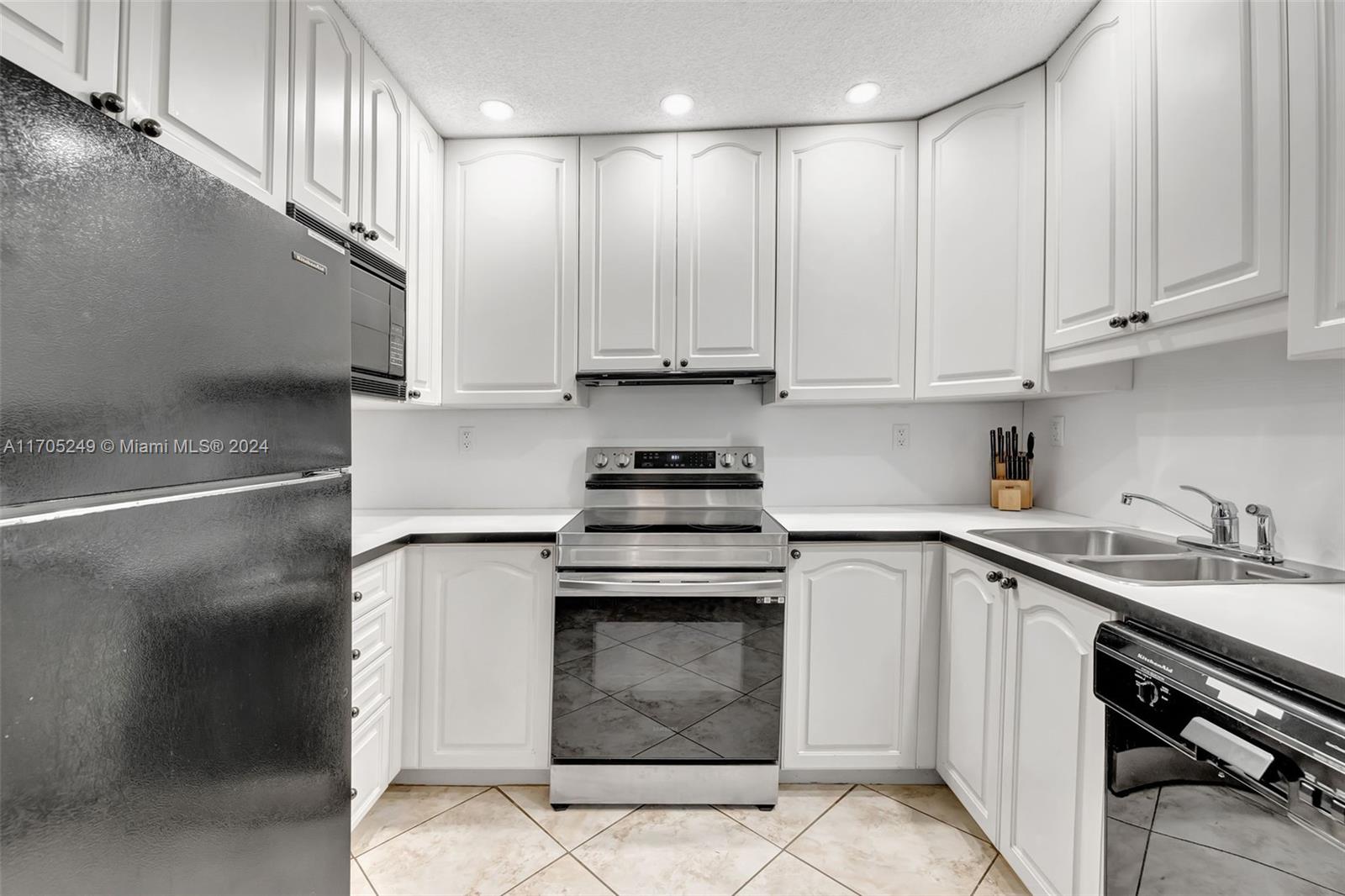 221 SE 9th Ave #211, Pompano Beach, Florida image 6