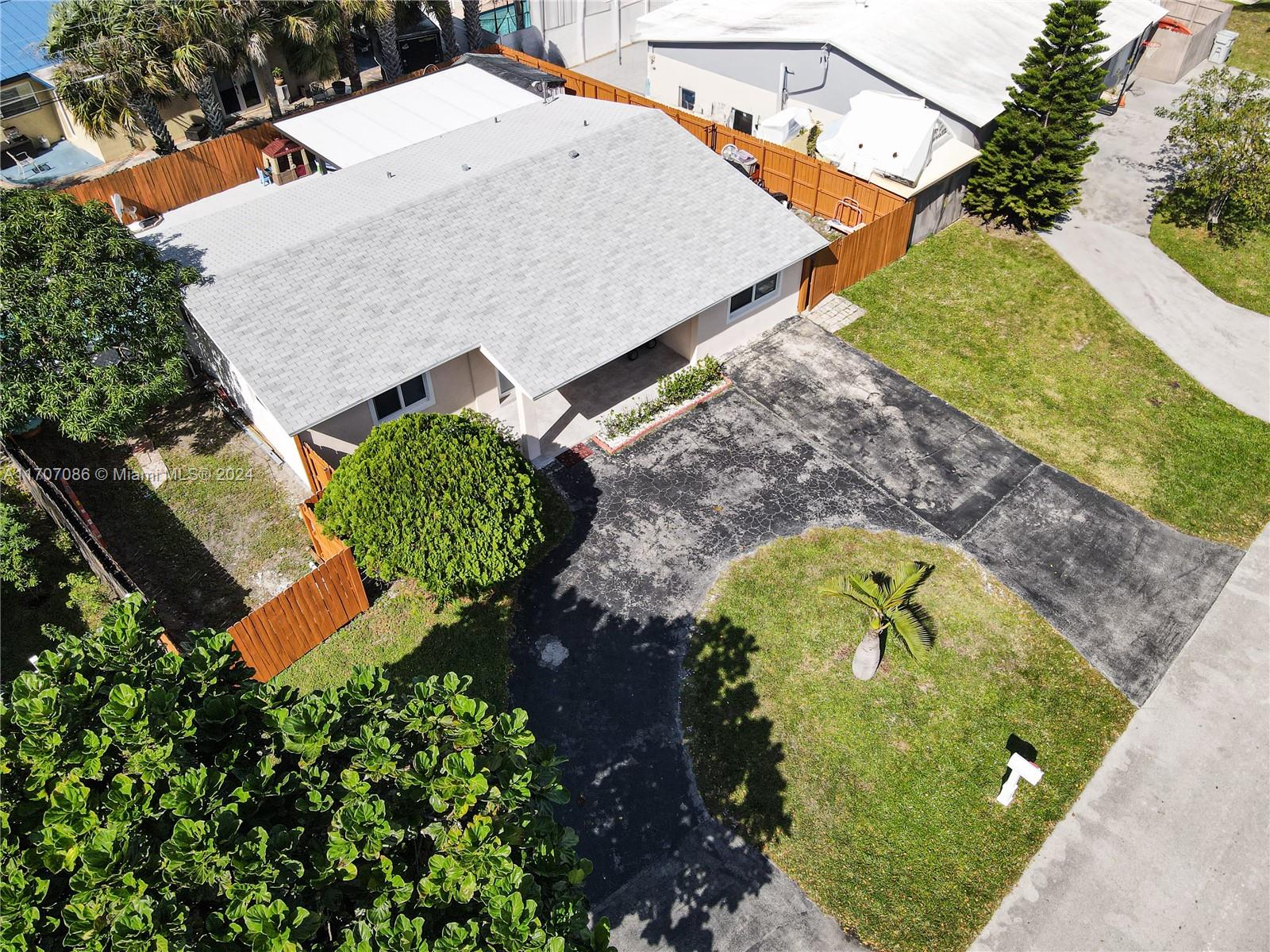 3201 NE 9th Ter, Pompano Beach, Florida image 3