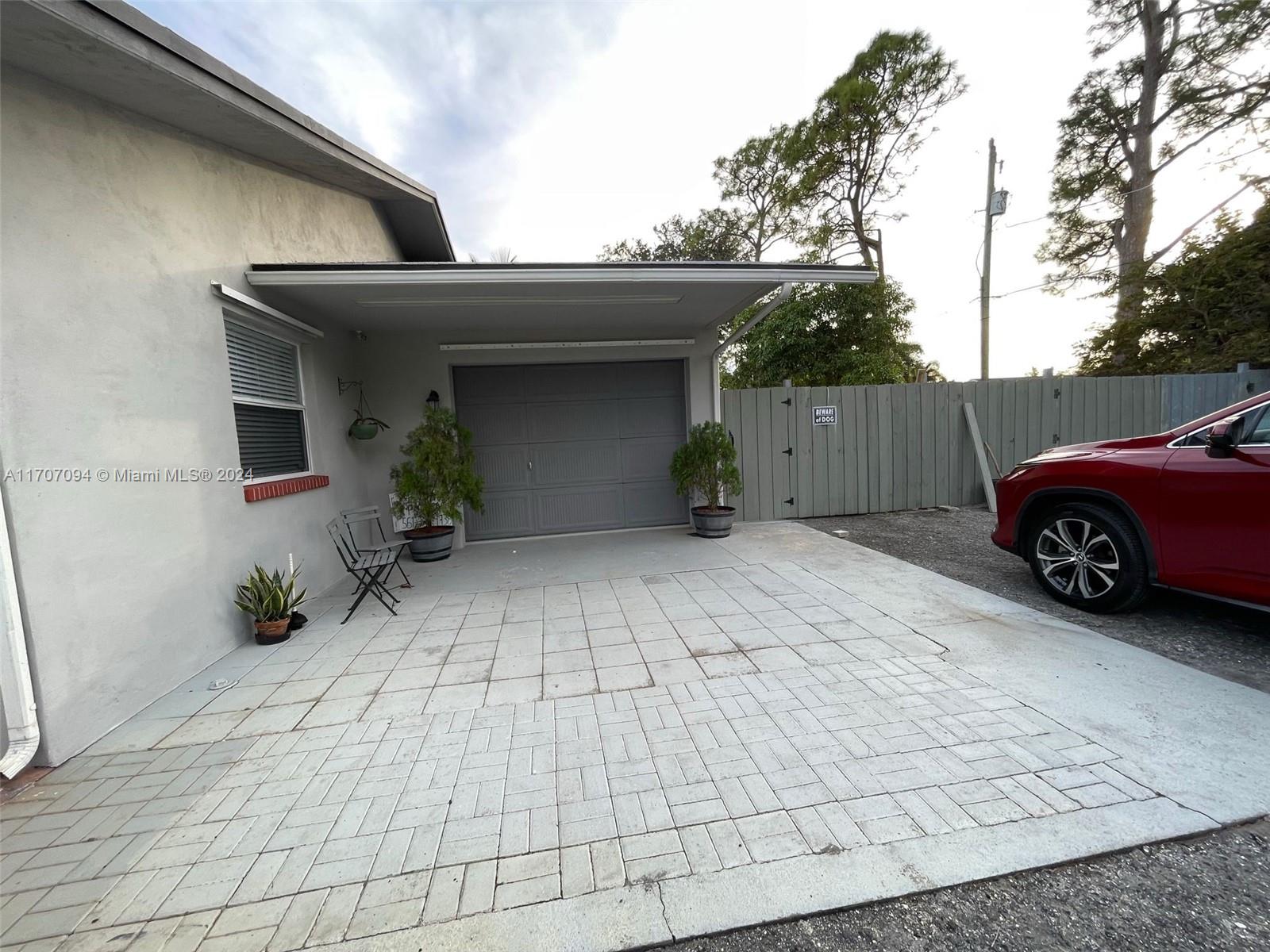 5020 Canal Dr, Lake Worth, Florida image 3