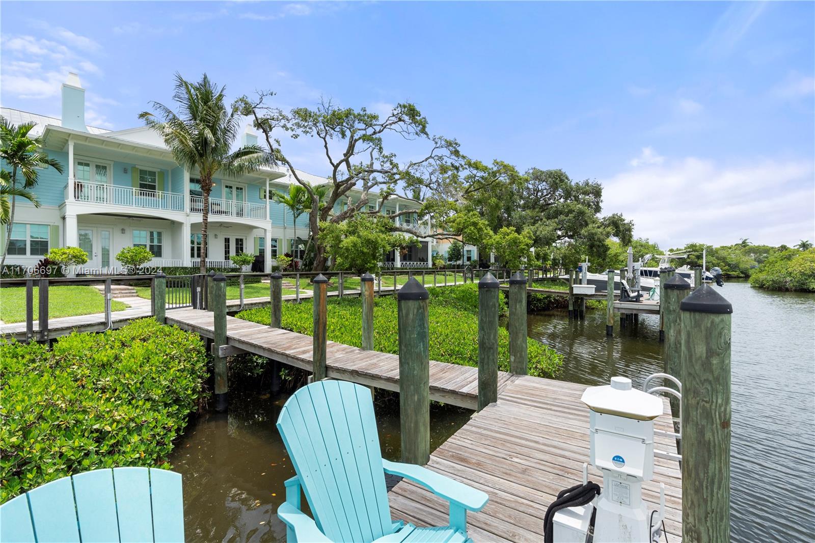 310 Inlet Waters Cir, Jupiter, Florida image 40