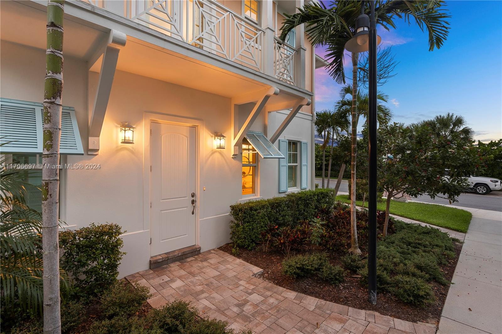 310 Inlet Waters Cir, Jupiter, Florida image 48