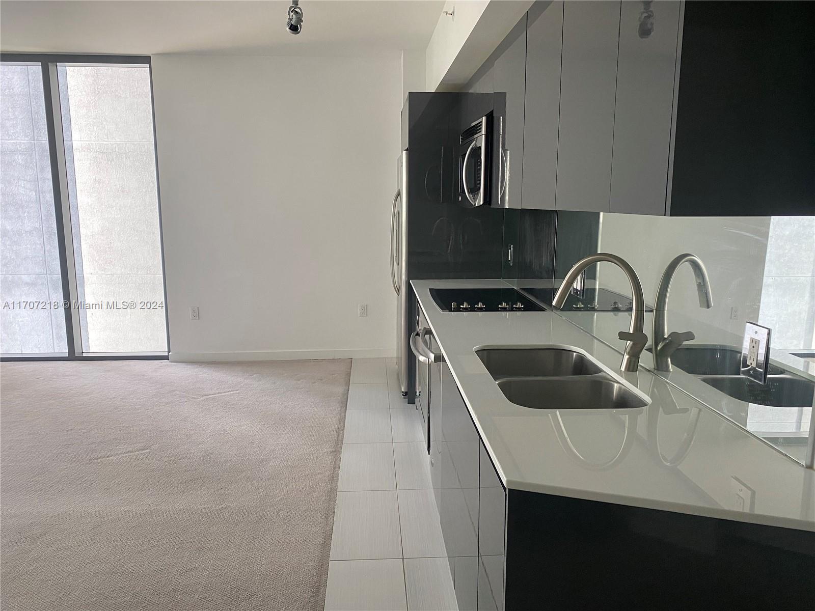 31 SE 6TH STREET #808, Miami FL 33131