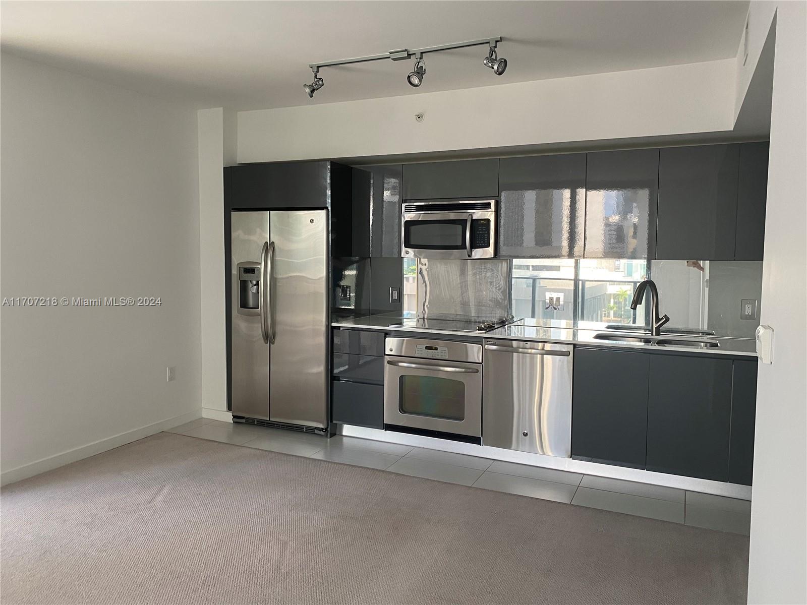 31 SE 6TH STREET #808, Miami FL 33131