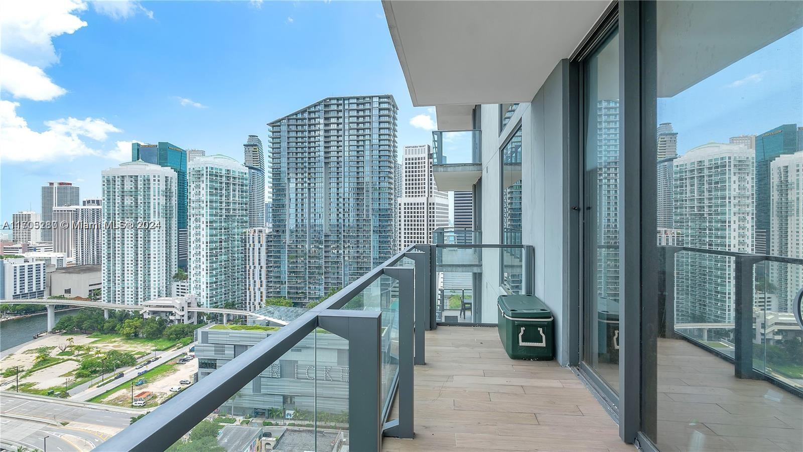 88 SW 7th St #2312, Miami, Florida image 25