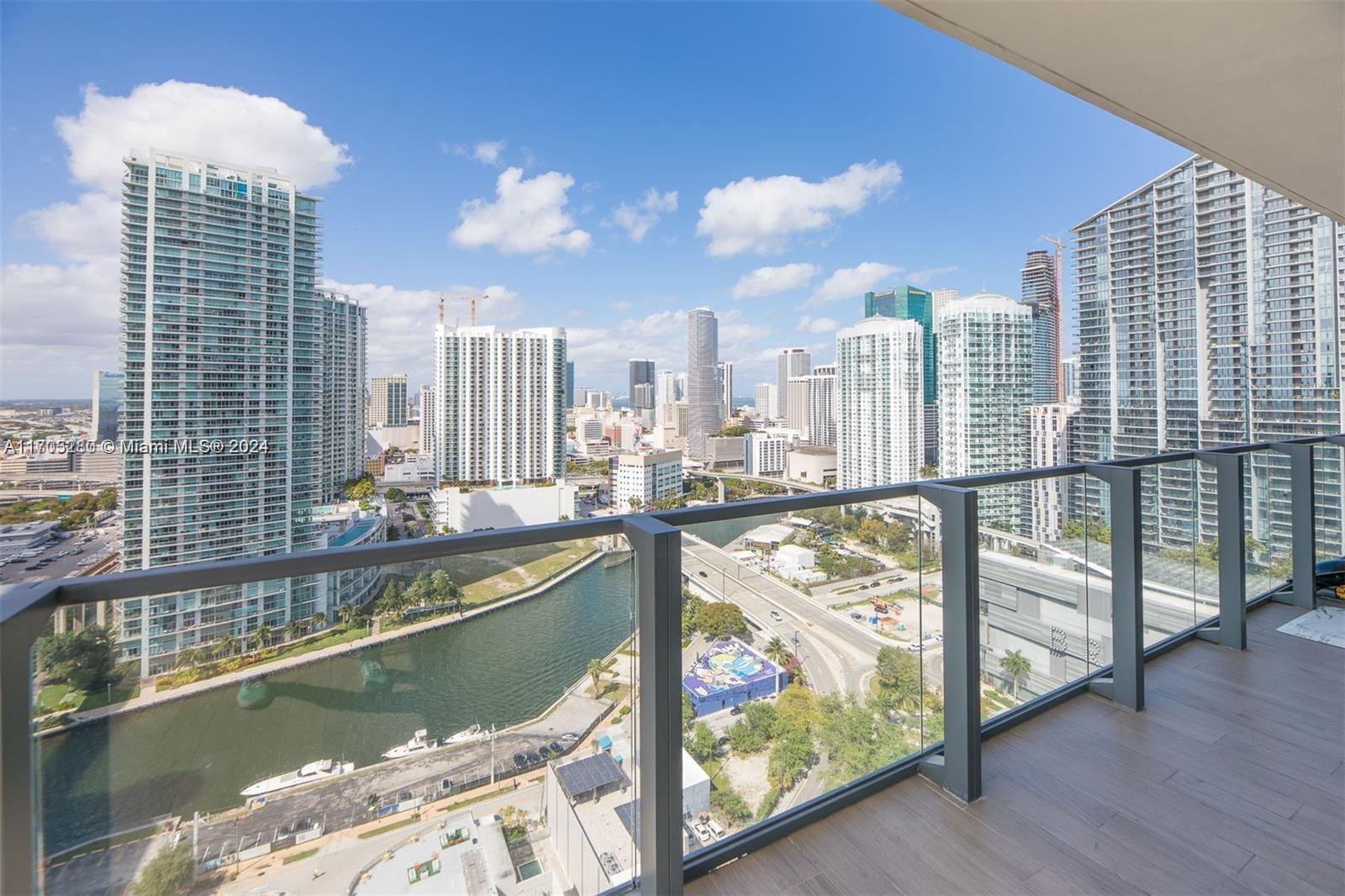 88 SW 7th St #2312, Miami, Florida image 26