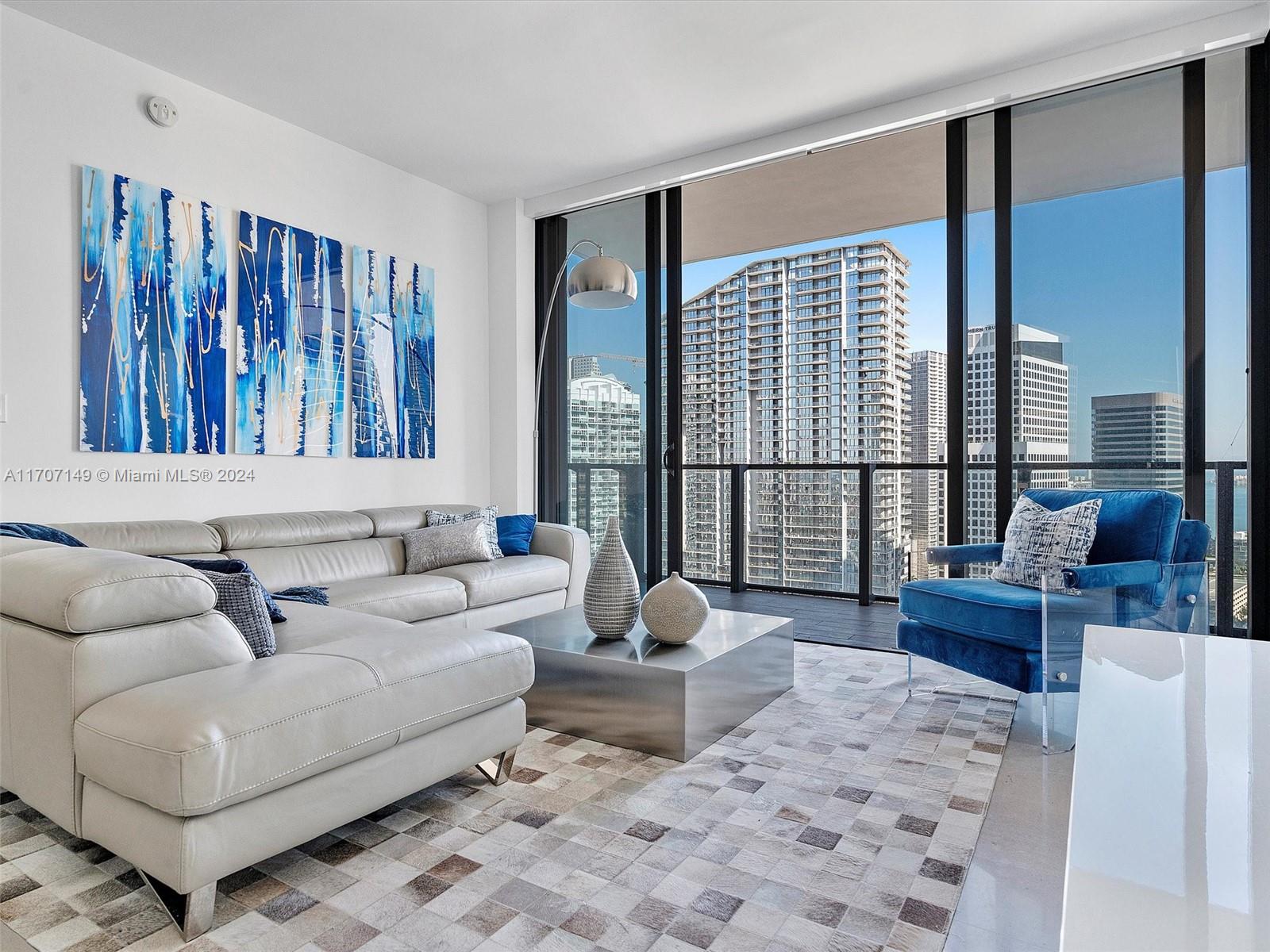 88 SW 7th St #2709, Miami FL 33130