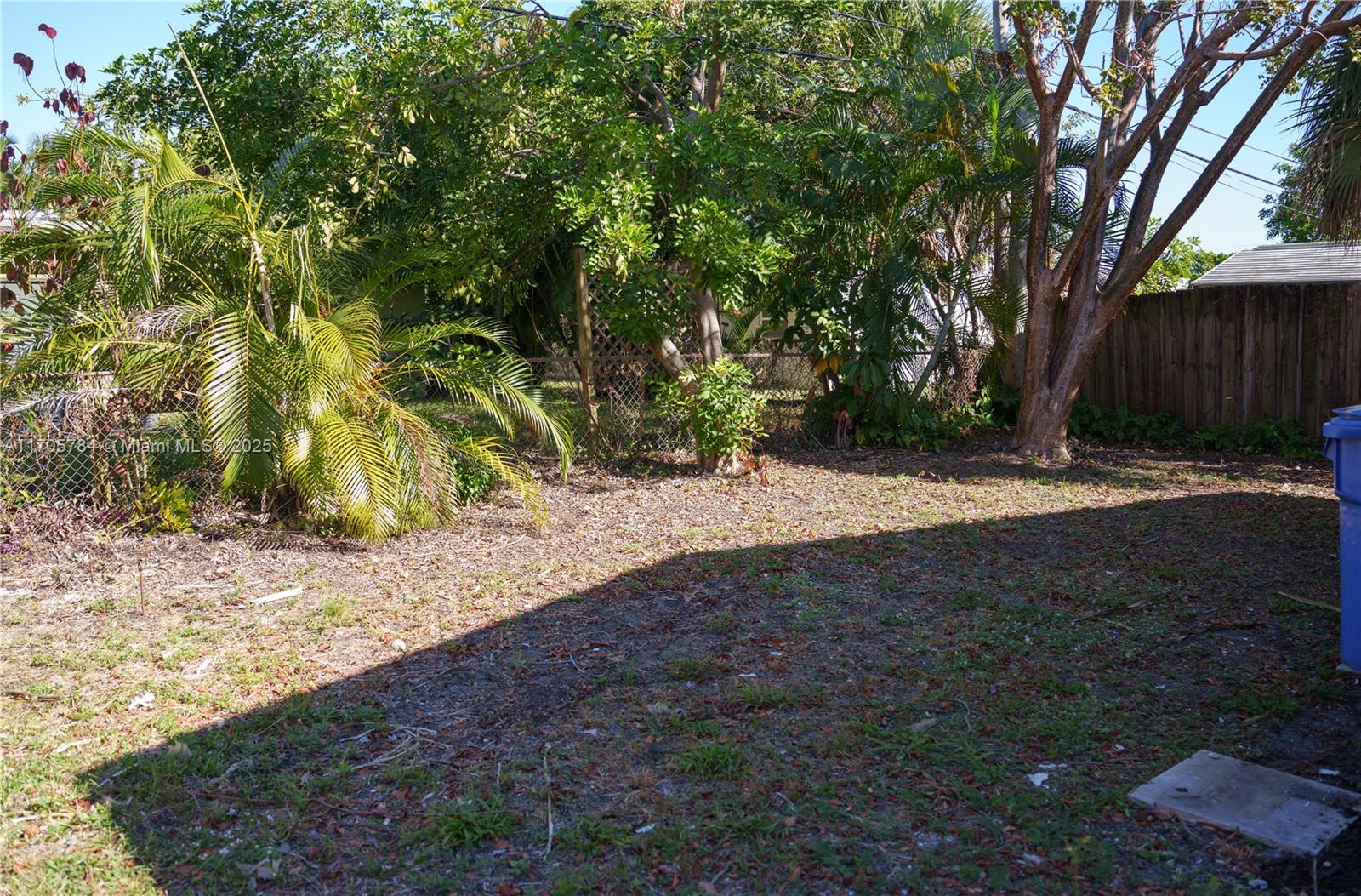 Residential, Oakland Park, Florida image 24