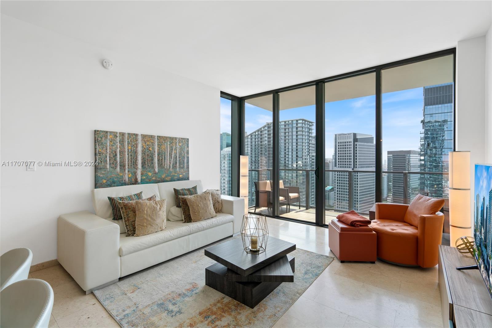 88 SW 7th St #3403, Miami FL 33130