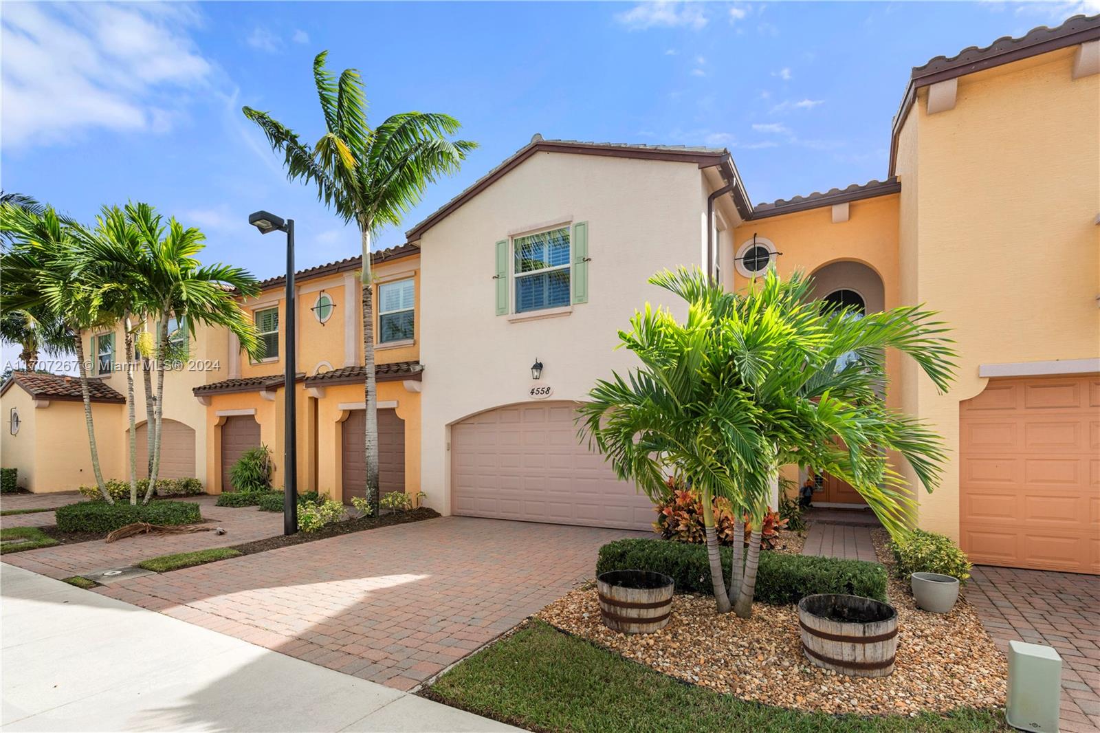 4558 Mediterranean Cir, Palm Beach Gardens, Florida image 36