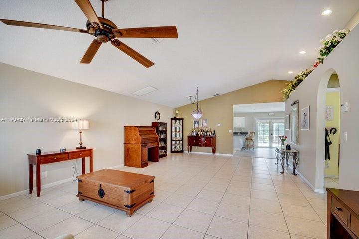 1325 Fishers Pl, Green Acres, Florida image 6