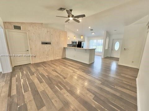 438 Columbus Blvd, Lehigh Acres, Florida image 2