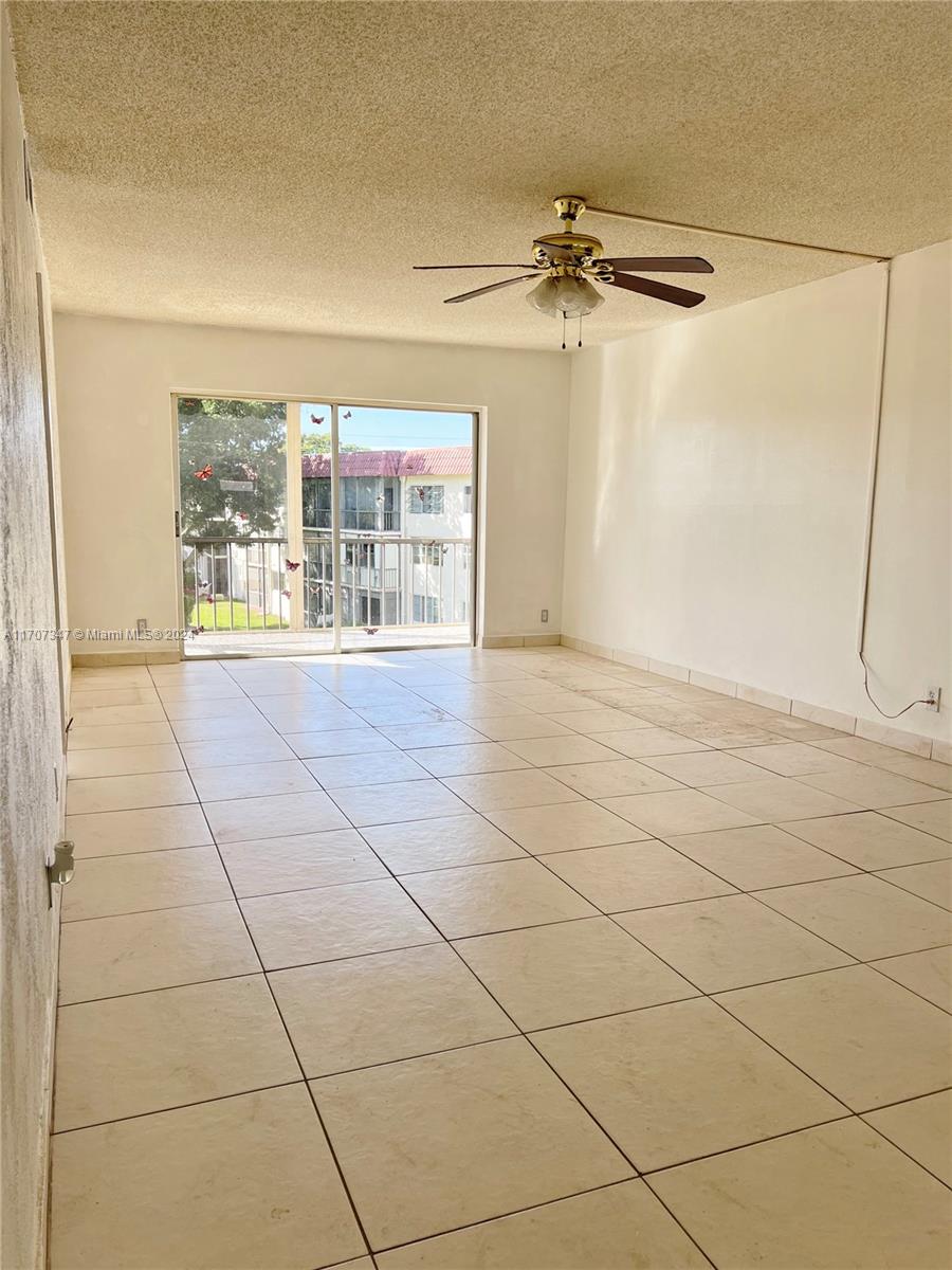 711 S Hollybrook Dr #304, Pembroke Pines, Florida image 13