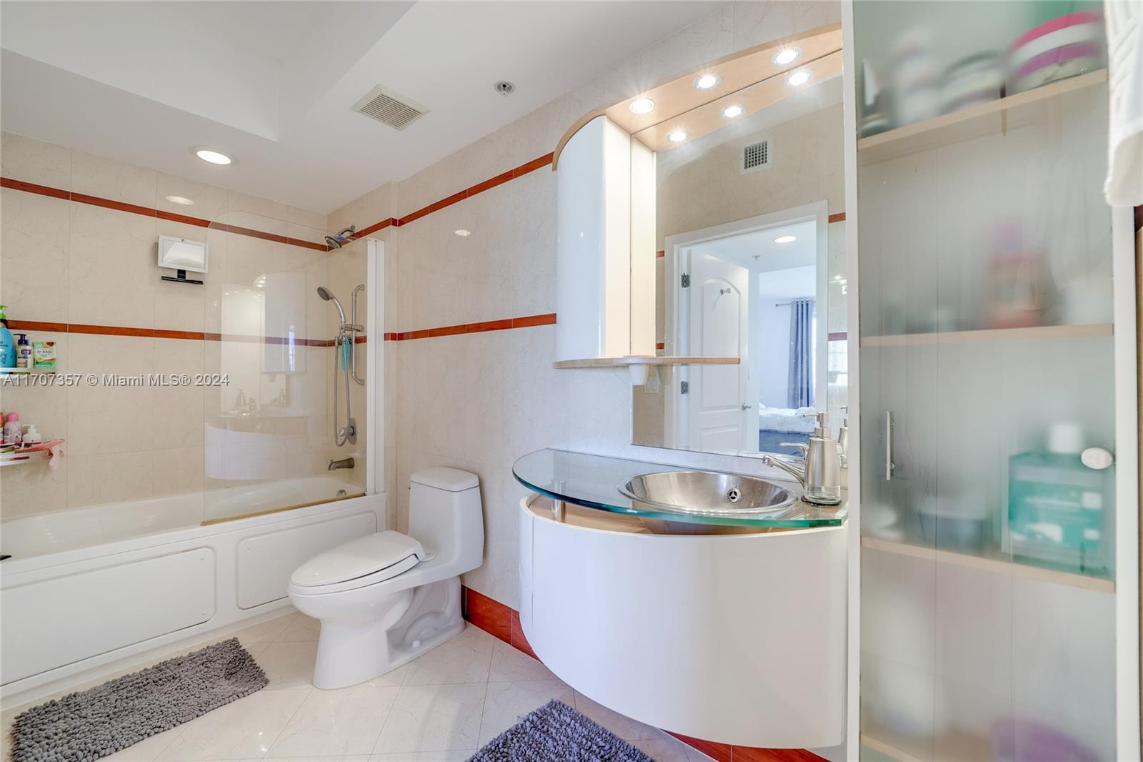 110 Washington Ave #1617, Miami Beach FL 33139