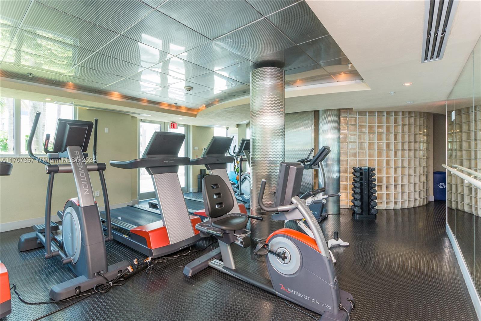 110 Washington Ave #1617, Miami Beach FL 33139