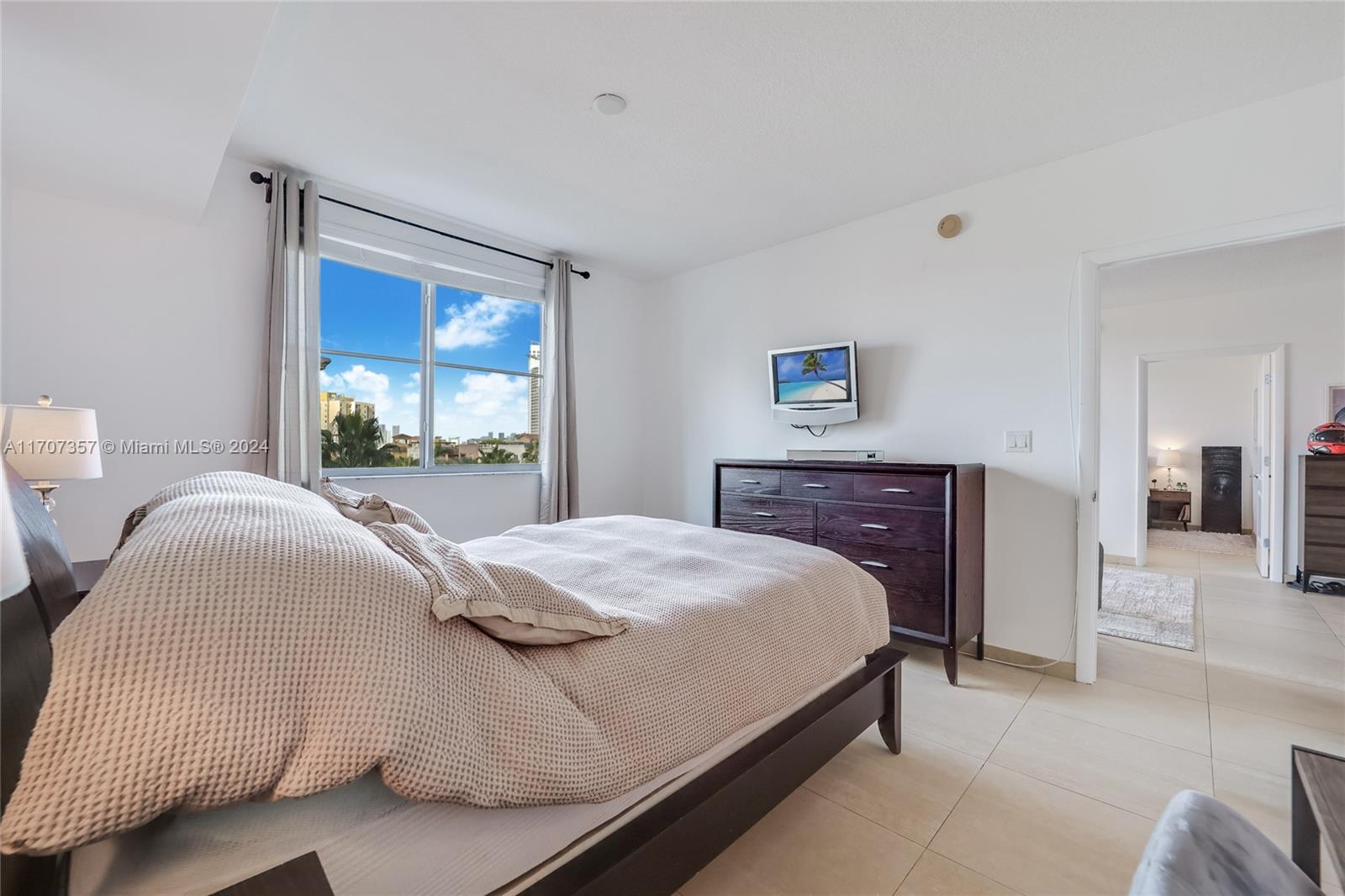 110 Washington Ave #1617, Miami Beach FL 33139