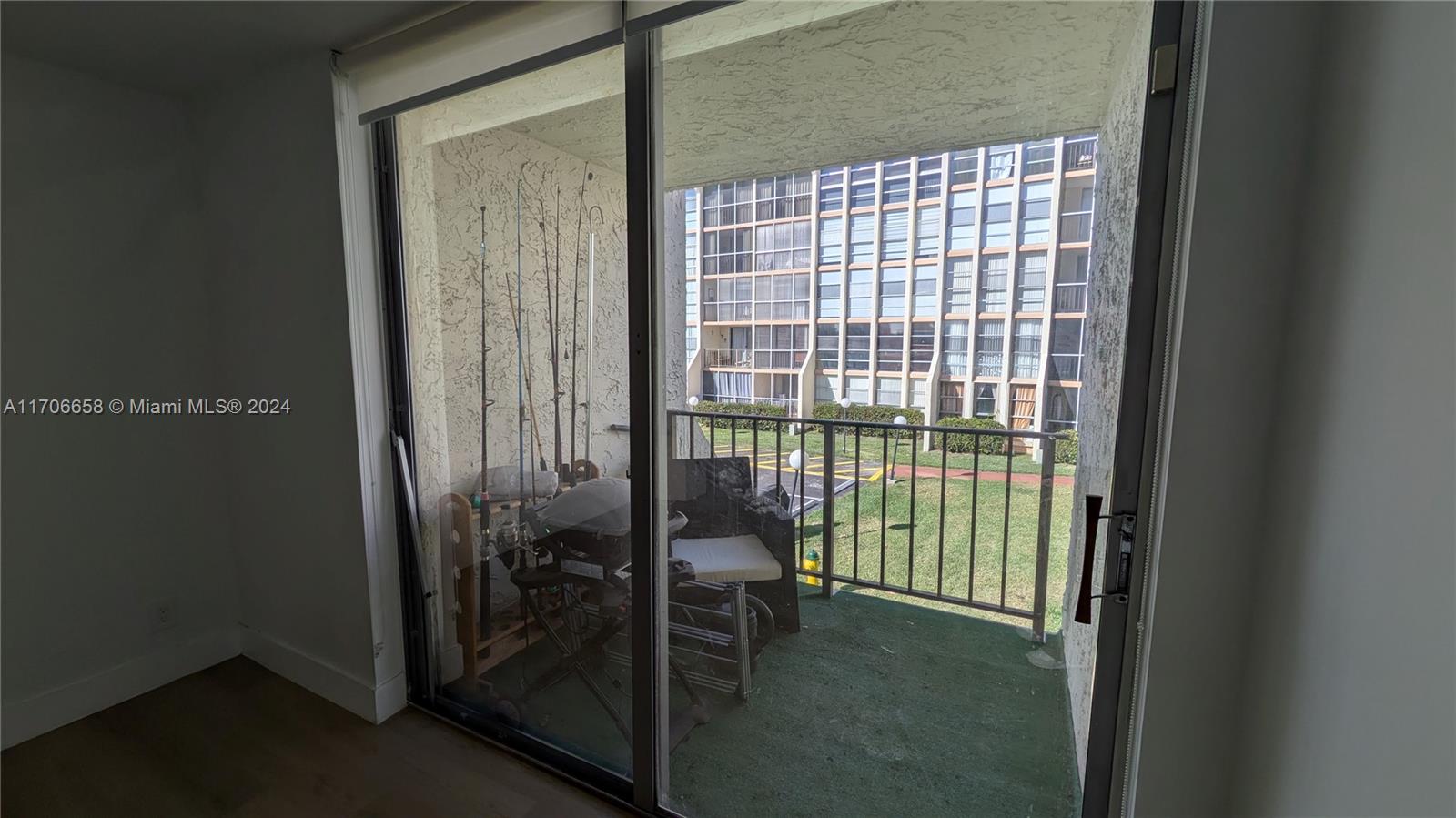 851 Three Islands Blvd #210, Hallandale Beach, Florida image 37