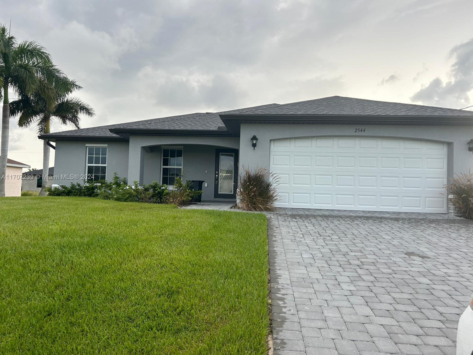 Residential, Cape Coral, Florida image 1