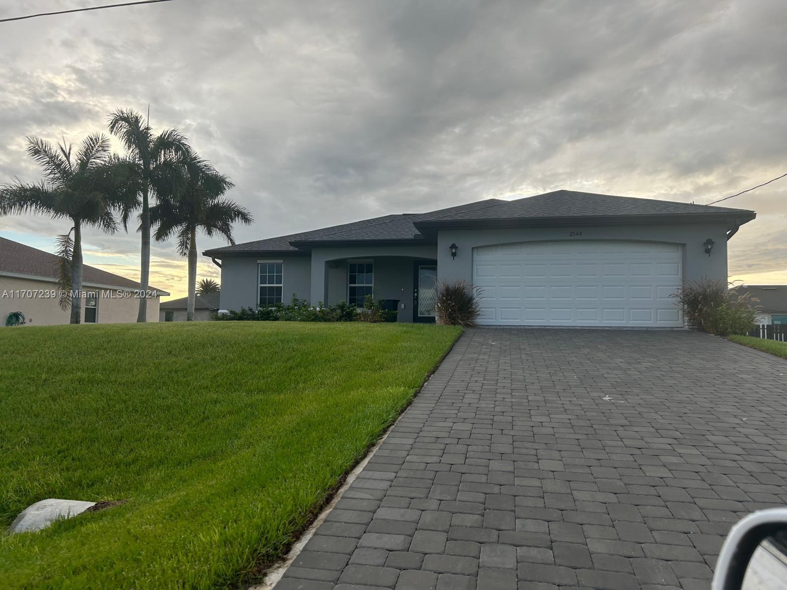 Residential, Cape Coral, Florida image 2