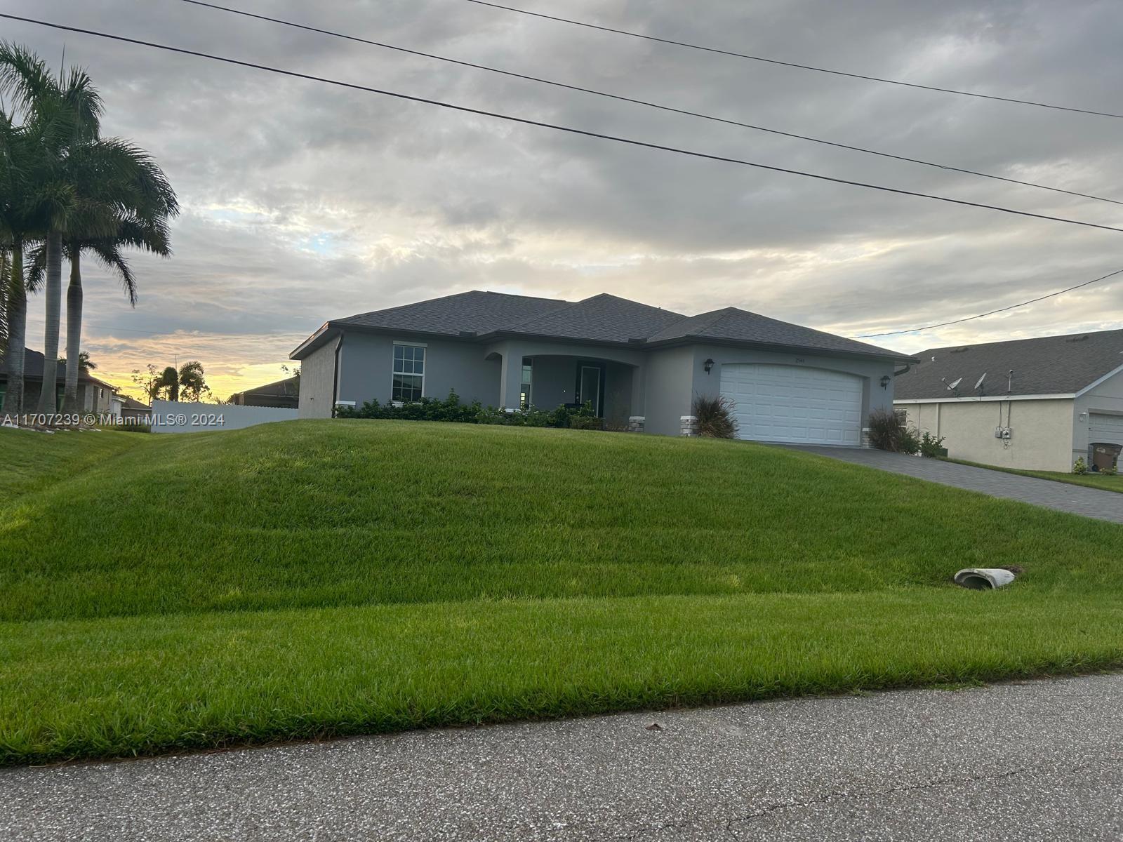 Residential, Cape Coral, Florida image 3