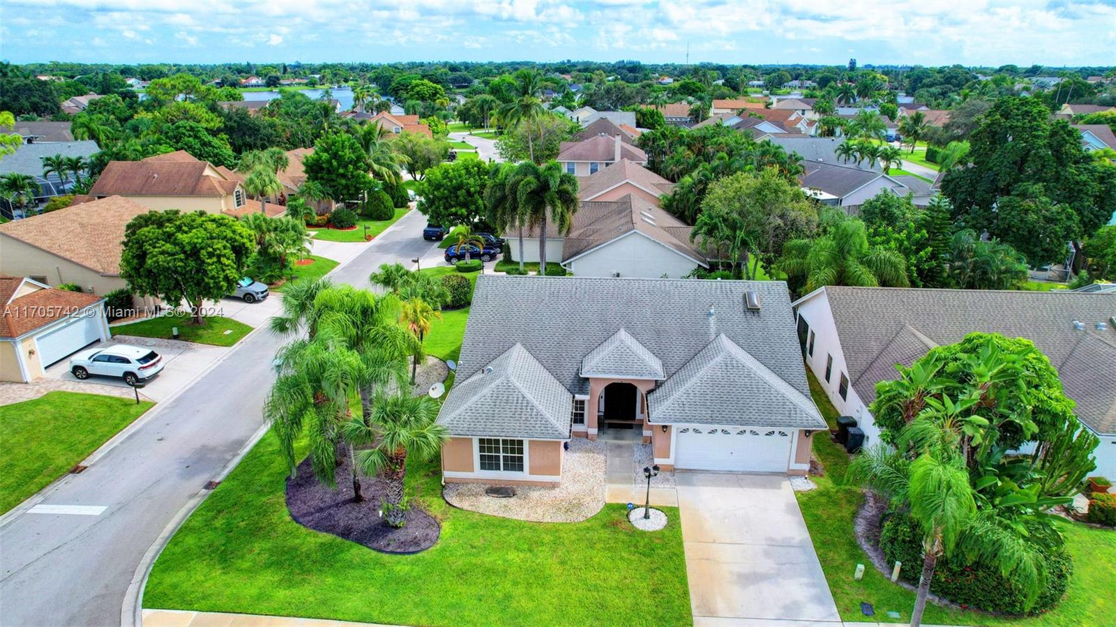 13029 Meadowbreeze Drive, Wellington, Florida image 41