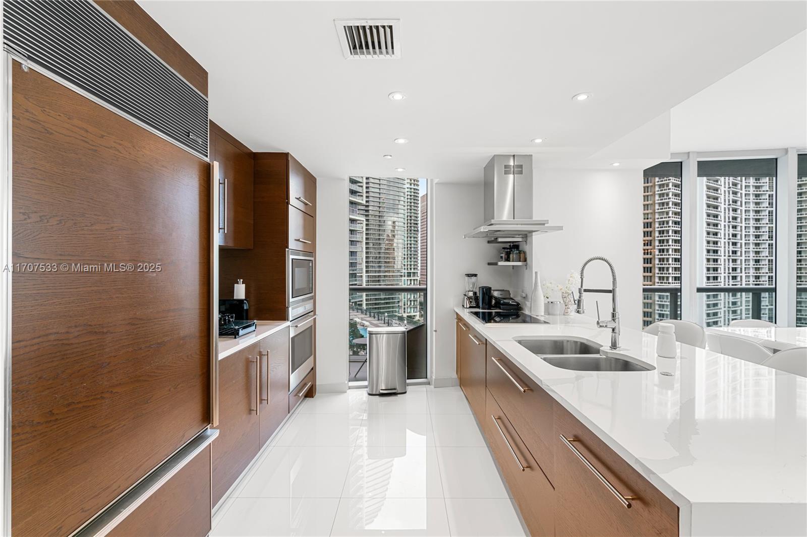 495 Brickell Ave #1702, Miami, Florida image 17