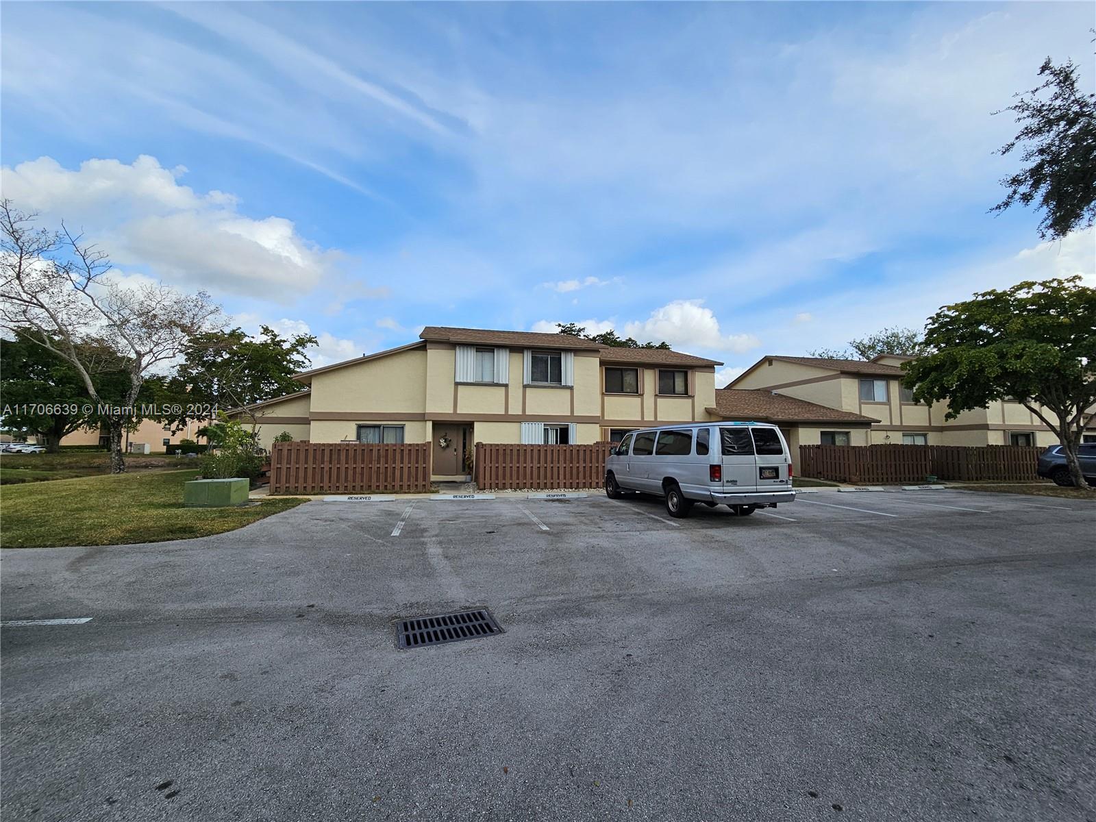 2950 NW 106th Ave #2, Sunrise, Florida image 1