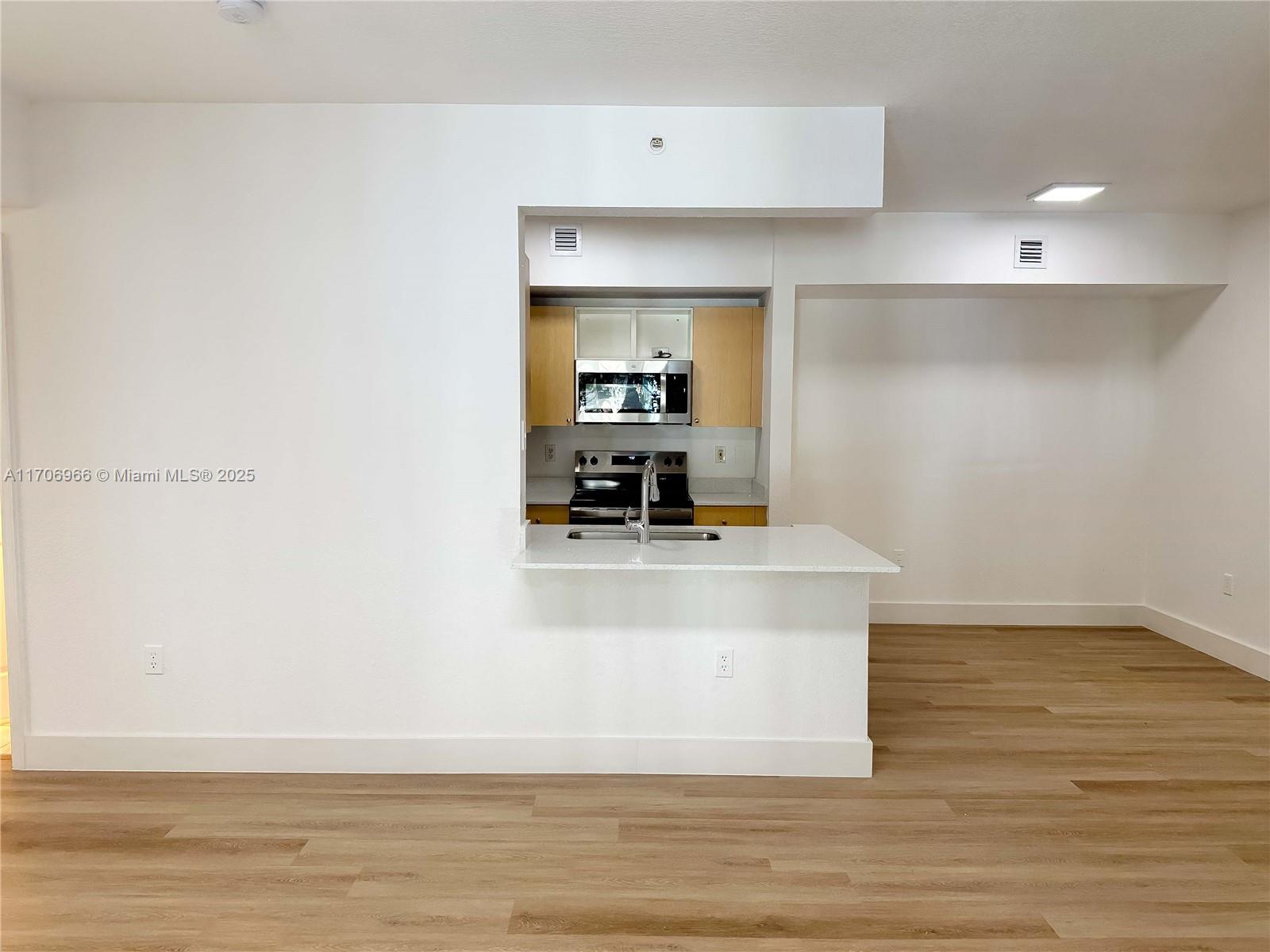 2564 Centergate Dr #208, Miramar, Florida image 16