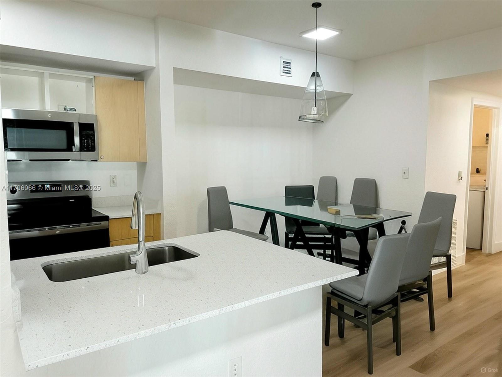 2564 Centergate Dr #208, Miramar, Florida image 17