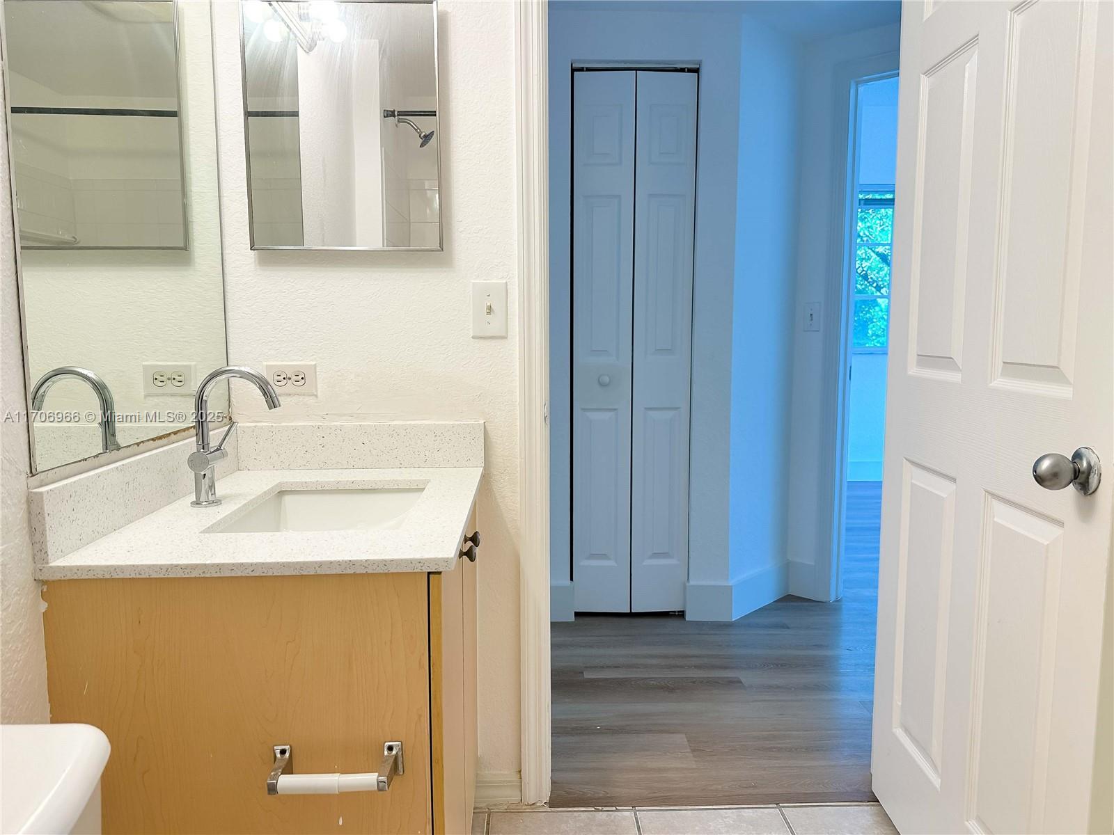 2564 Centergate Dr #208, Miramar, Florida image 24