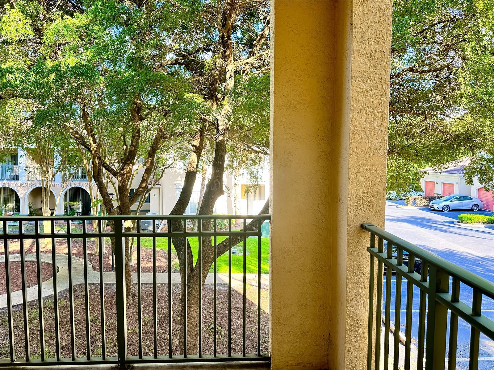 2564 Centergate Dr #208, Miramar, Florida image 31