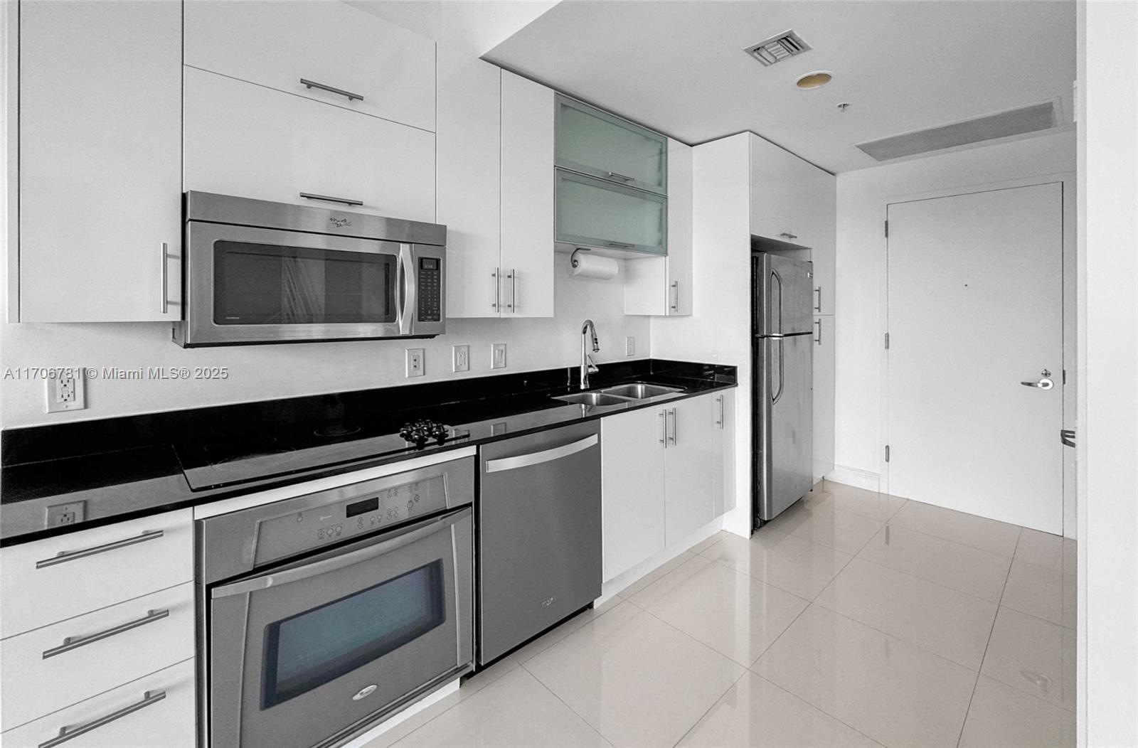 60 SW 13th St #2409, Miami FL 33130