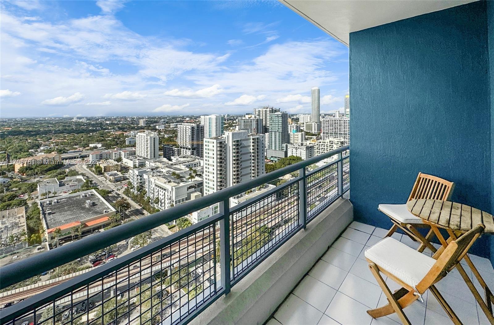 60 SW 13th St #2409, Miami FL 33130