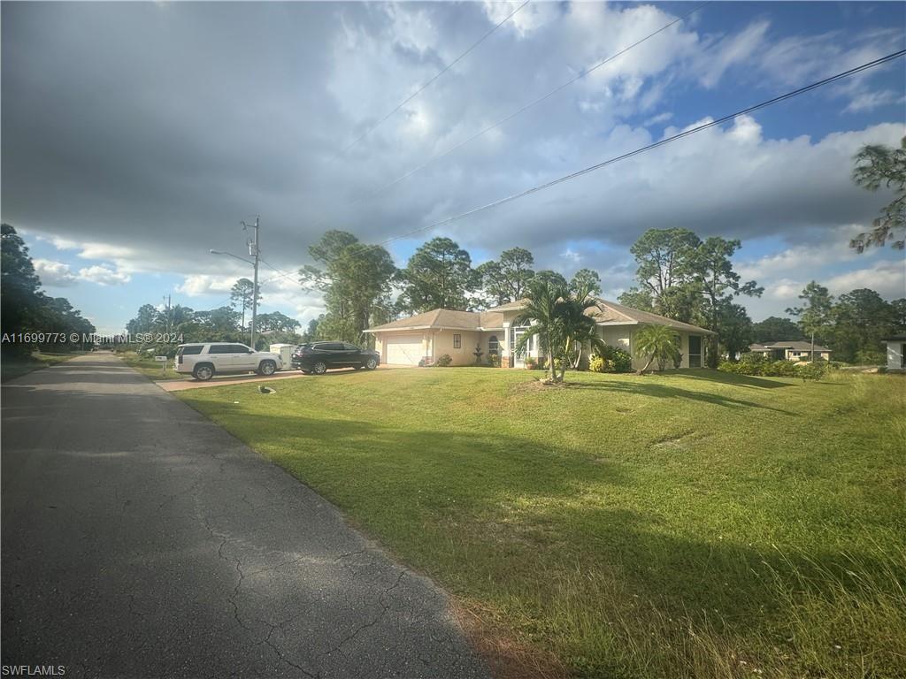 2908 14th St, Lehigh Acres, Florida image 4