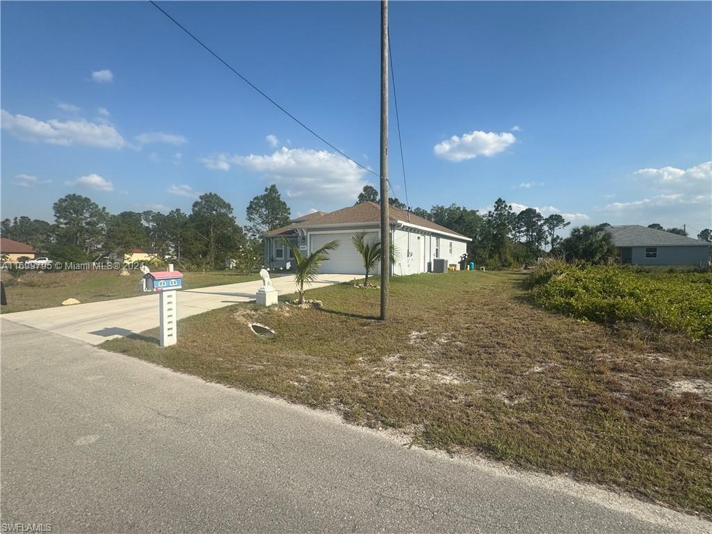 3509 29th St, Lehigh Acres, Florida image 3