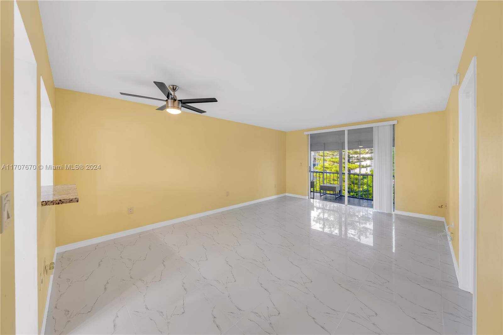 2905 NE Point East Dr #L408, Aventura, Florida image 1