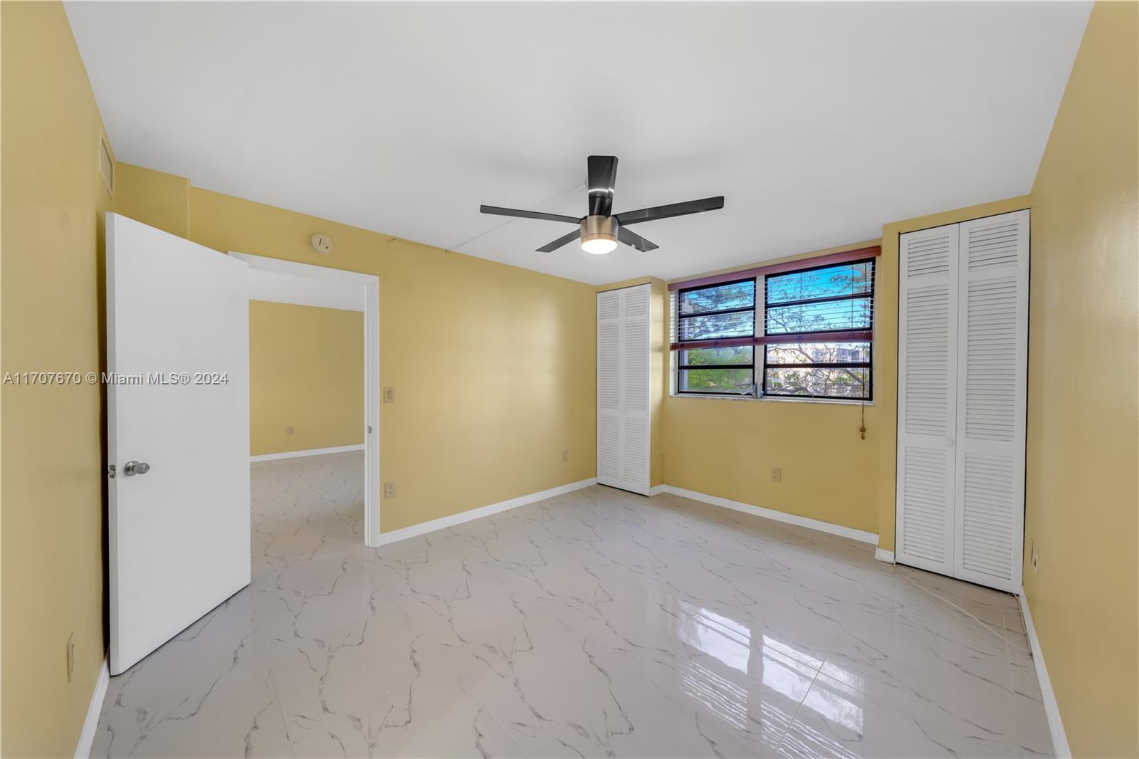 2905 NE Point East Dr #L408, Aventura, Florida image 8