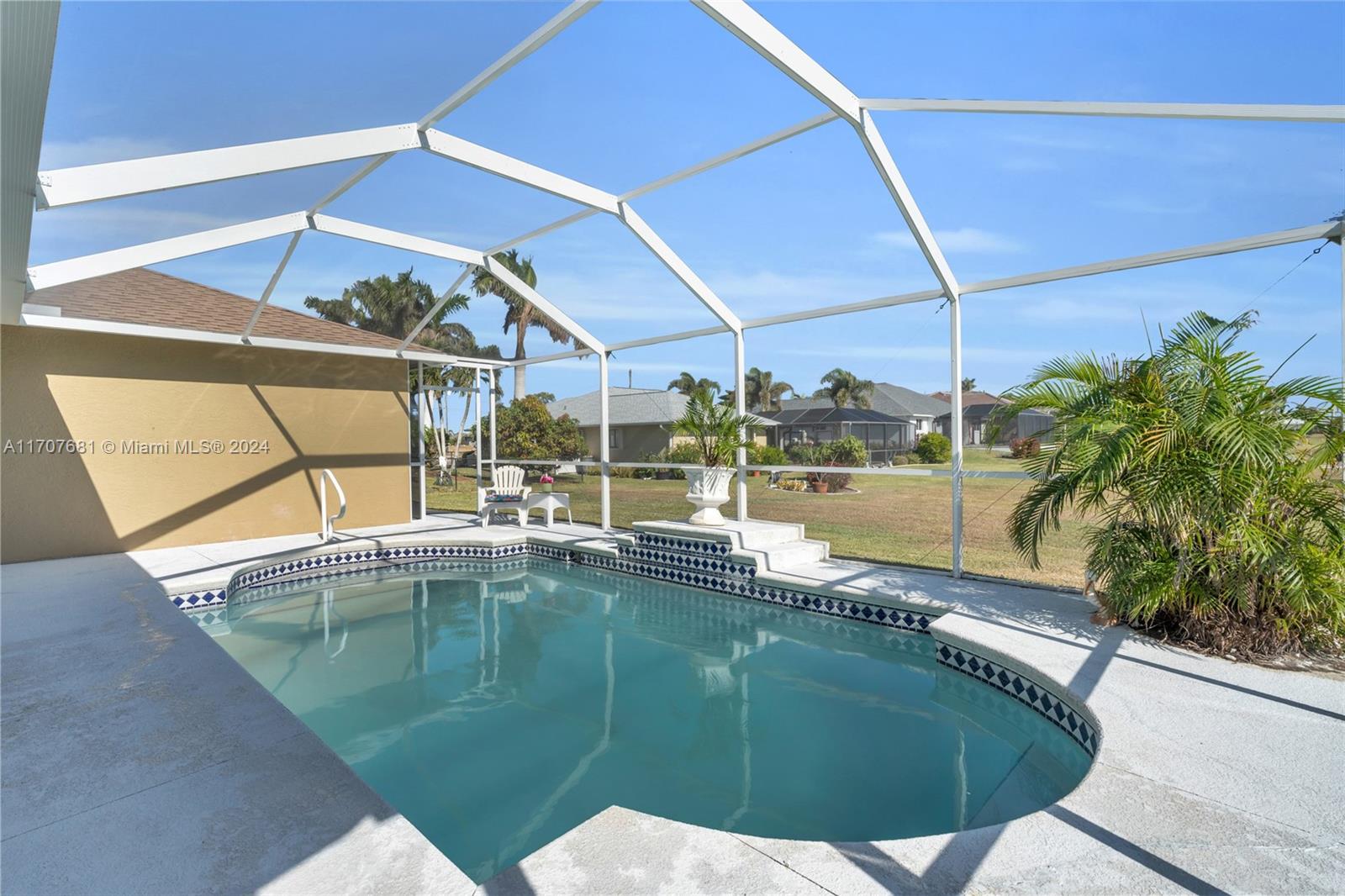 Residential, Cape Coral, Florida image 28