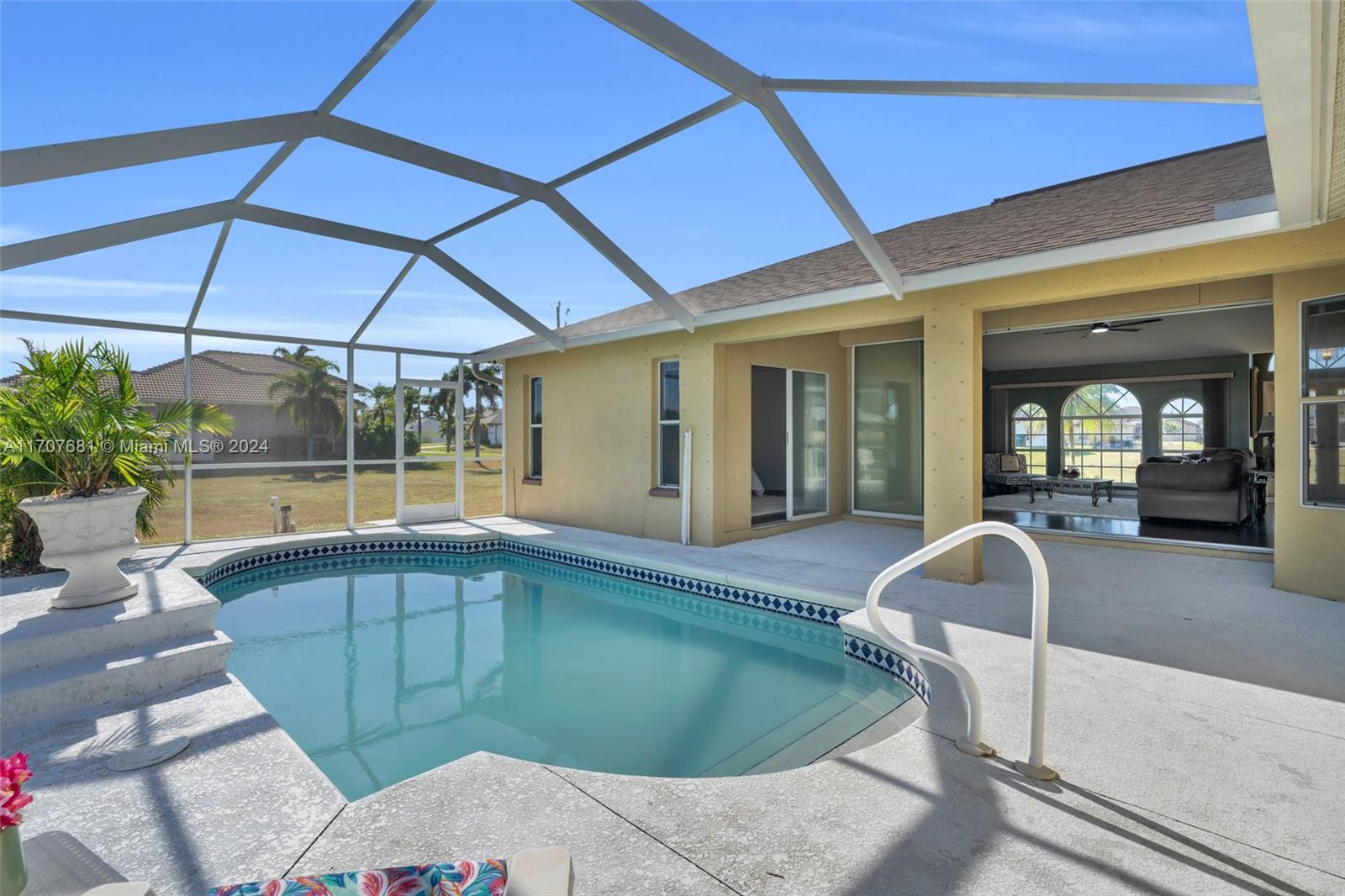 Residential, Cape Coral, Florida image 29