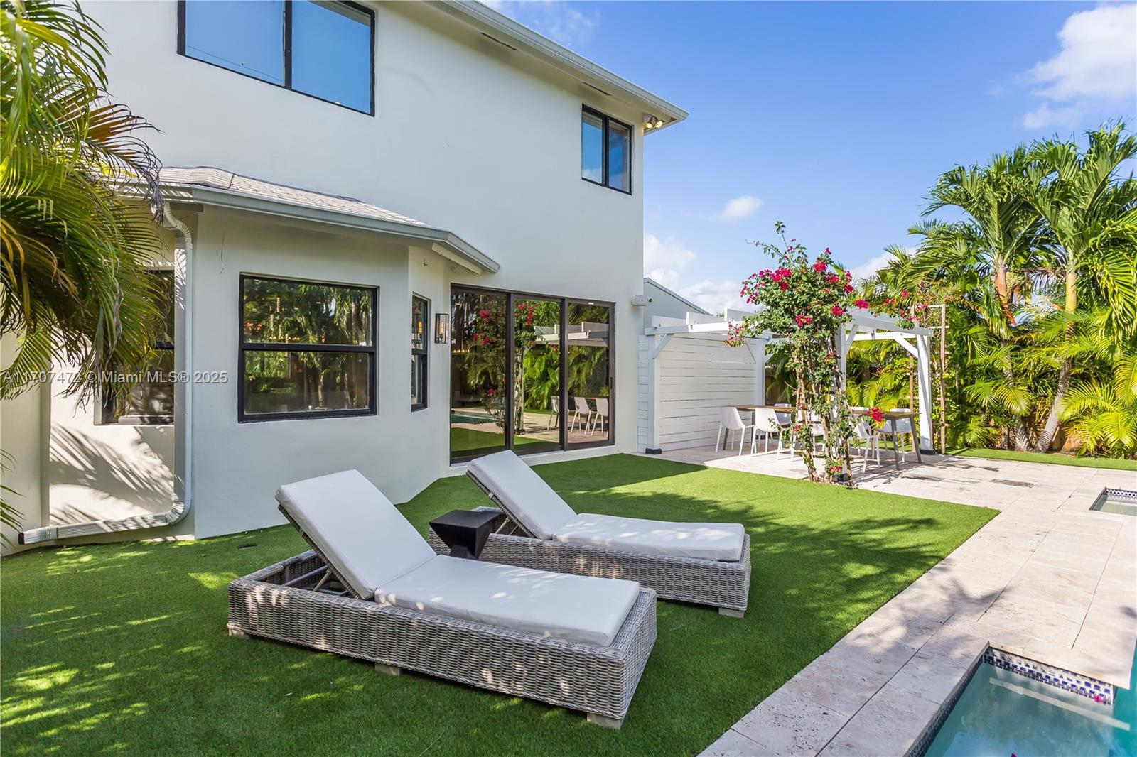 646 W 51st St, Miami Beach, Florida image 27