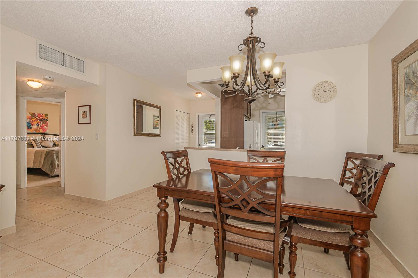 4805 NW 35th St #404, Lauderdale Lakes, Florida image 11