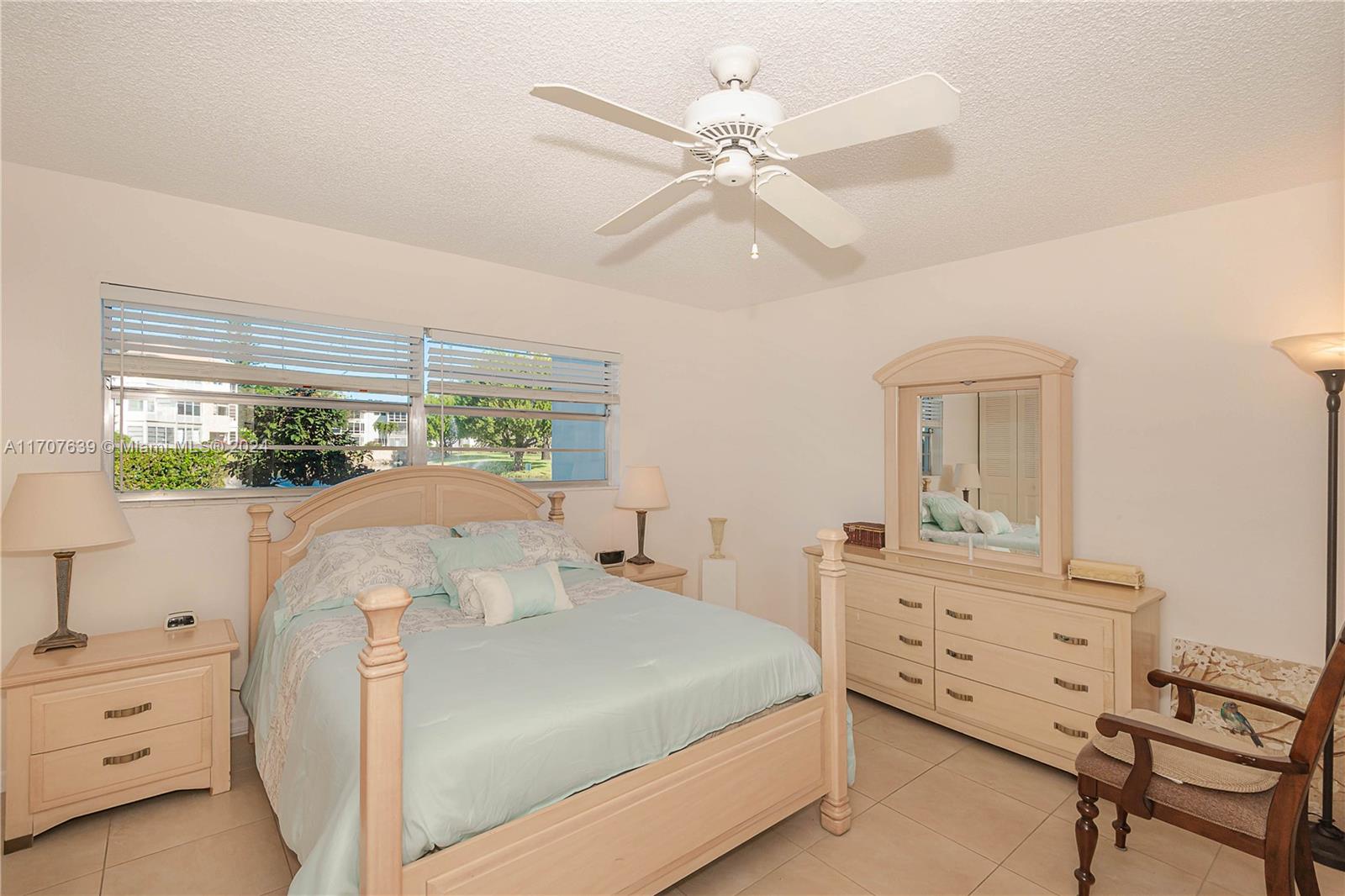 4805 NW 35th St #404, Lauderdale Lakes, Florida image 21