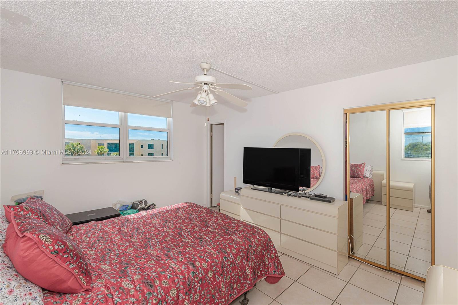 2800 Somerset Dr #402J, Lauderdale Lakes, Florida image 19