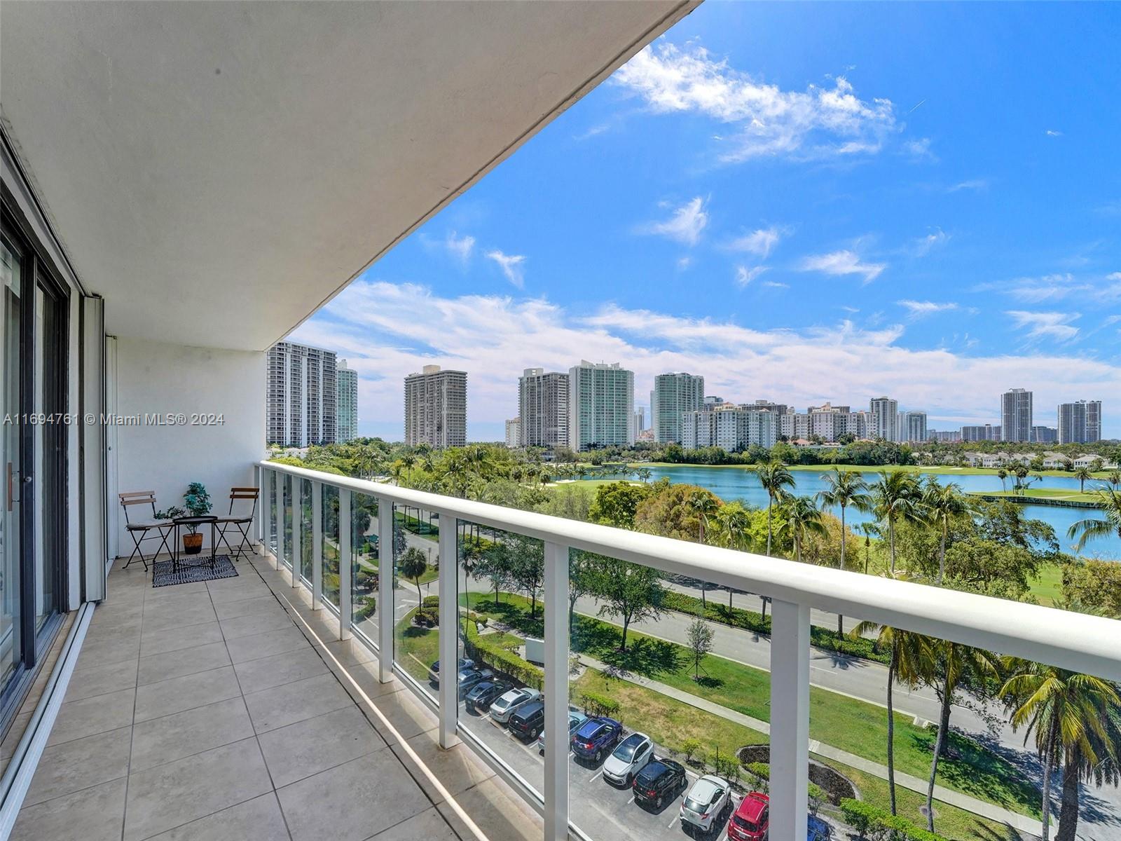 3625 N Country Club Dr #706, Aventura, Florida image 38