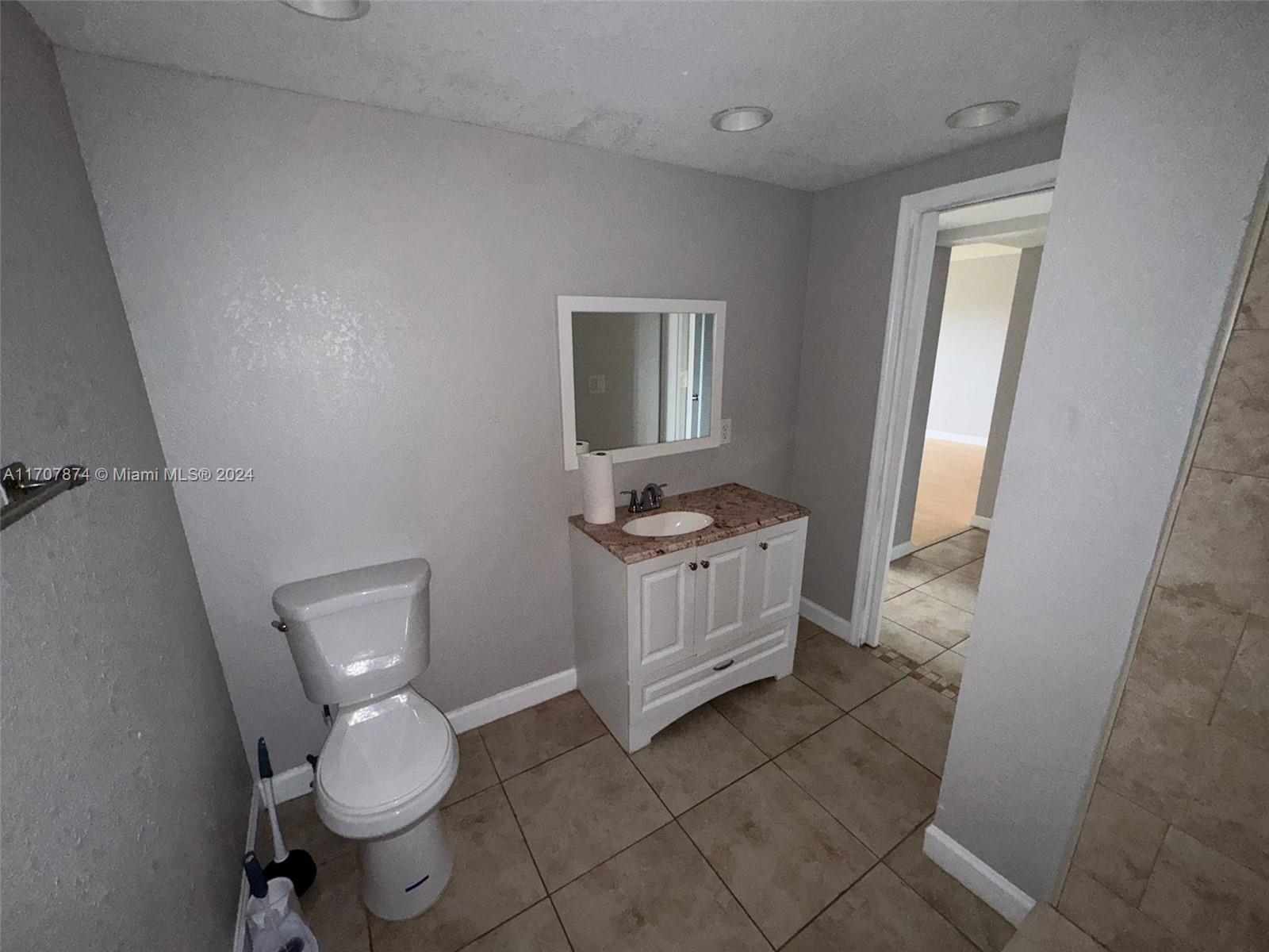 Residential, Lauderhill, Florida image 12