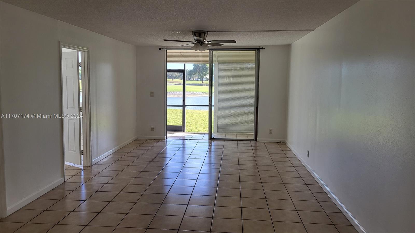 3150 W Rolling Hills Cir #101, Davie, Florida image 9