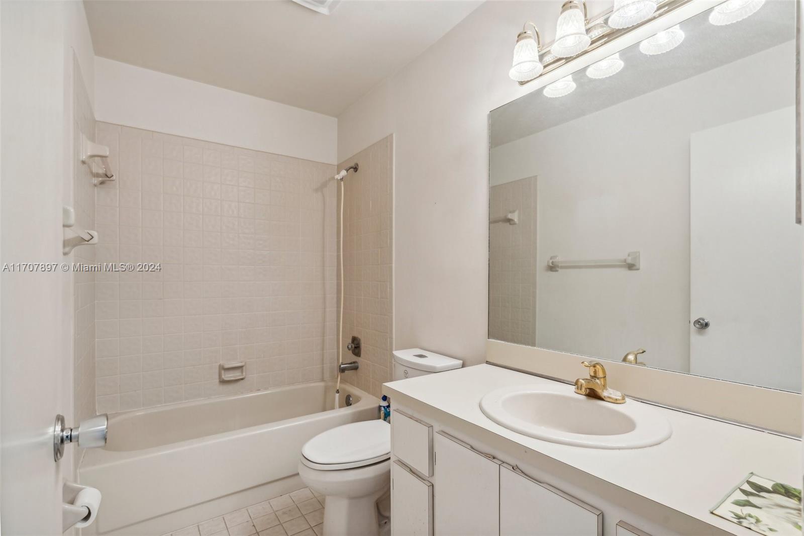 156 W Laurel Dr #1006, Margate, Florida image 14